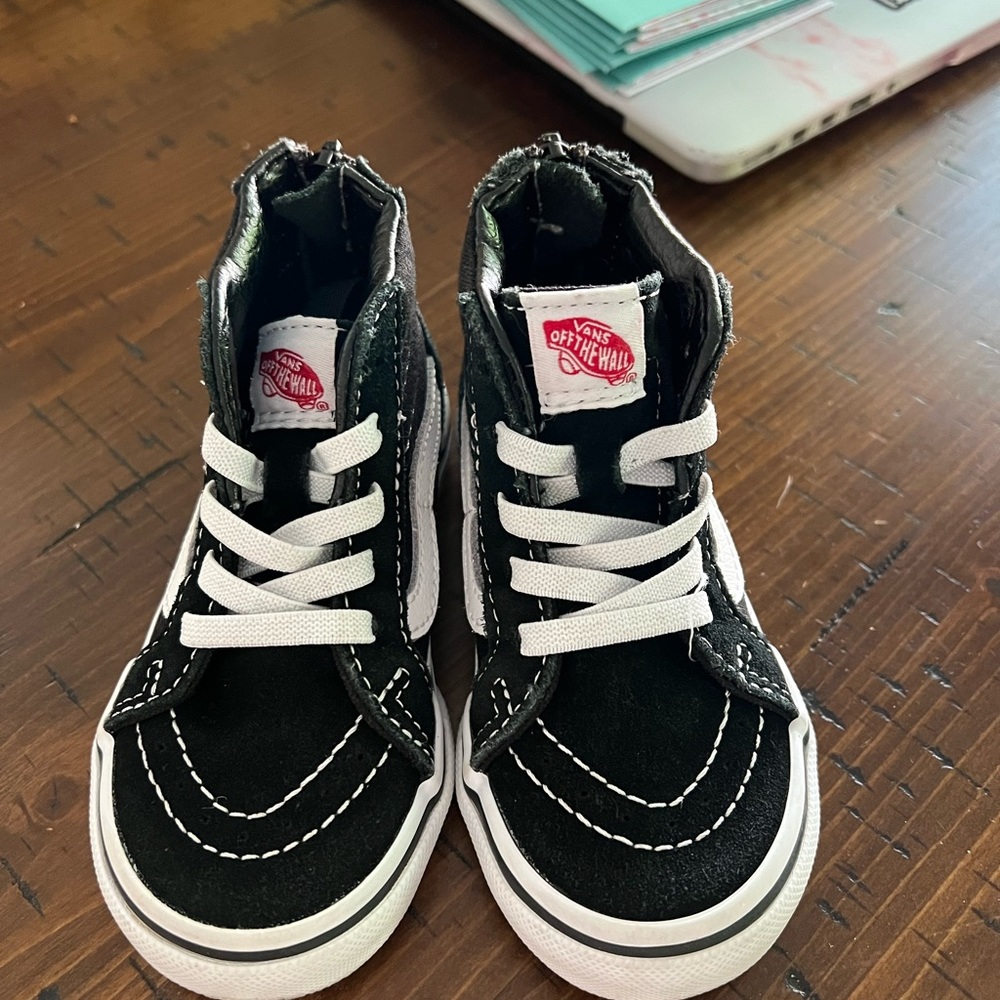 Black and white vans toddler size 7.5